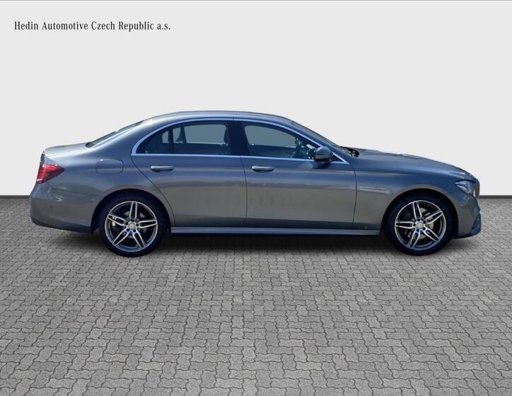 Mercedes-Benz Třídy E 6