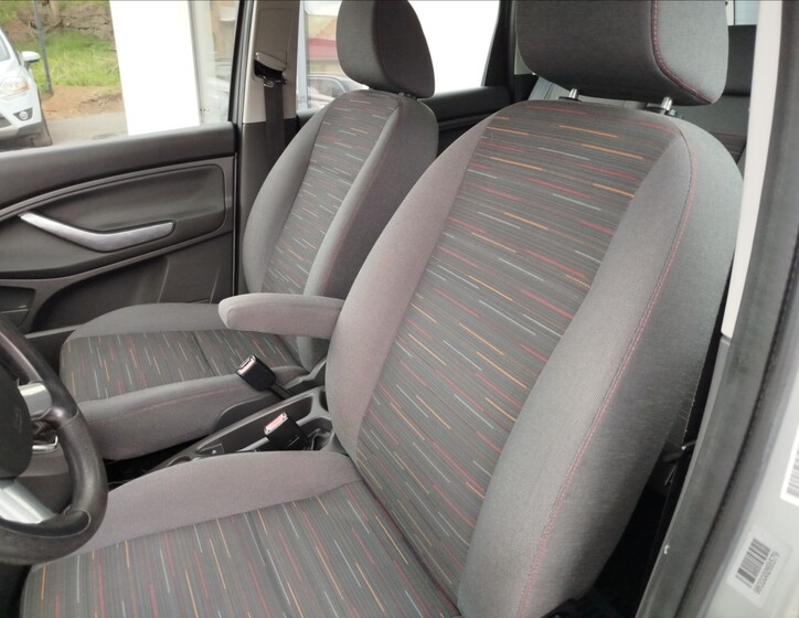 Ford C-MAX 13