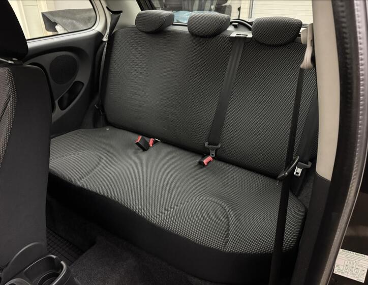 Nissan Micra 21