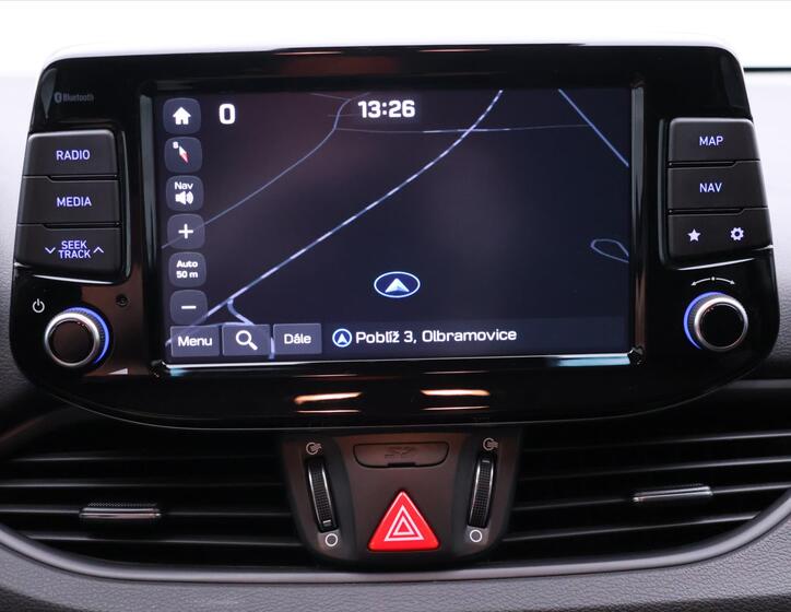Hyundai i30 24