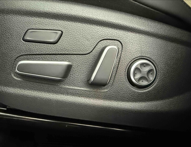 Hyundai Santa Fe 25