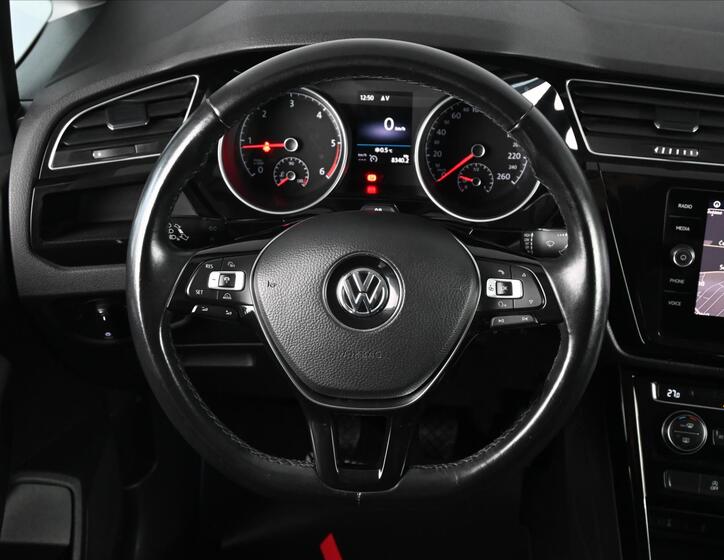 Volkswagen Touran 16