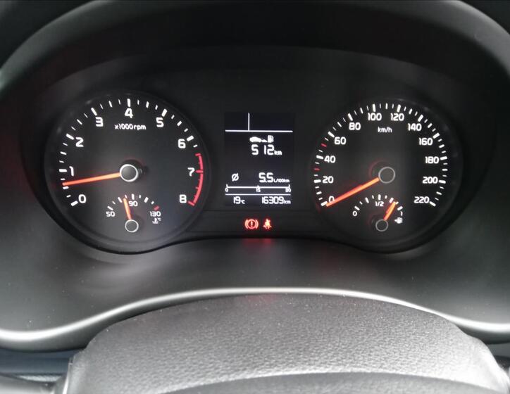 KIA Stonic 11