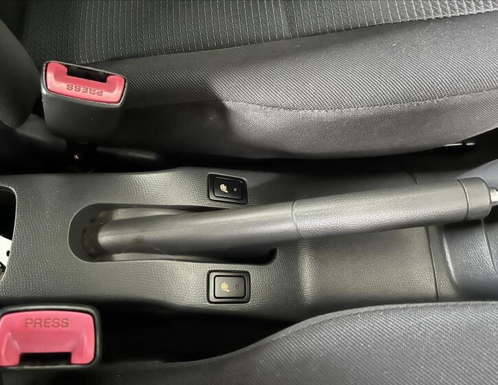 Suzuki Swift 17