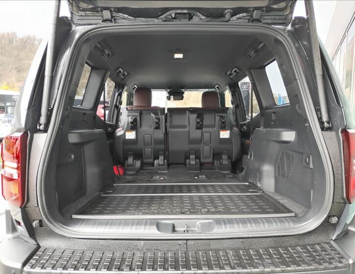 Toyota Land Cruiser 10