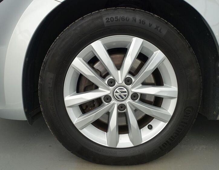 Volkswagen Touran 37