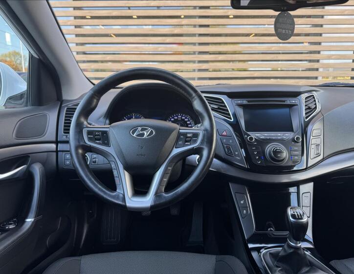 Hyundai i40 5
