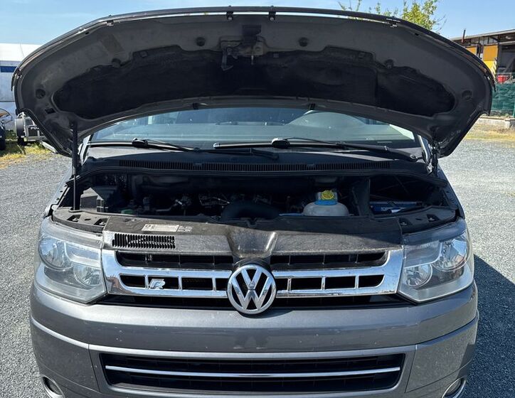 Volkswagen Caravelle 30