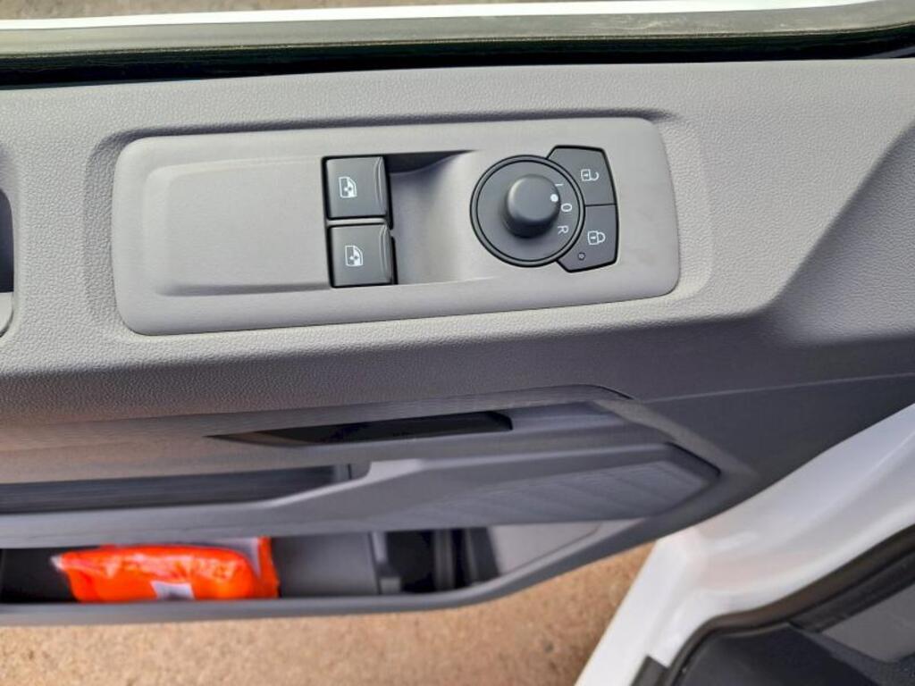 Volkswagen Transporter 16