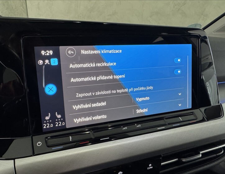 Volkswagen Golf 42