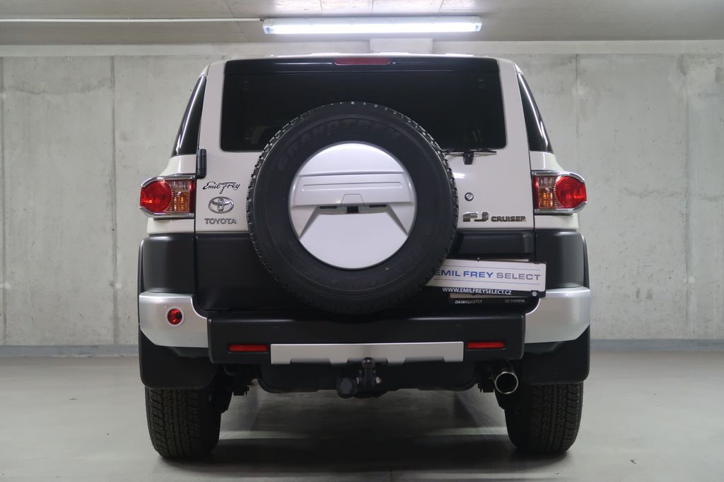 Toyota FJ