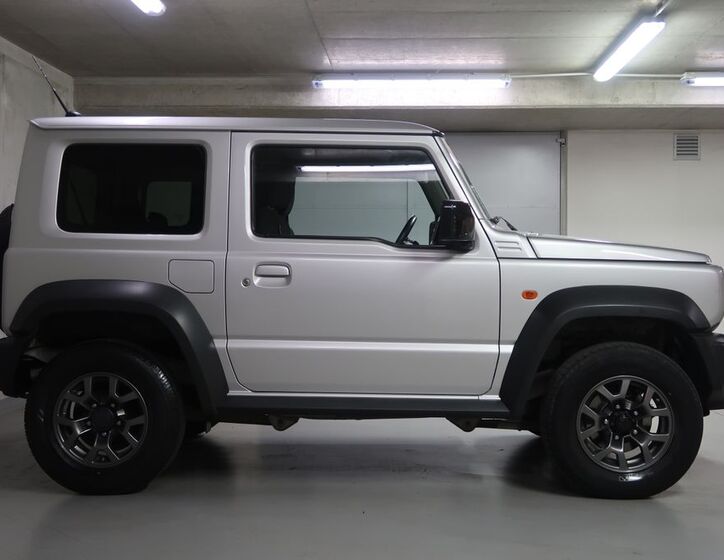 Suzuki Jimny 4