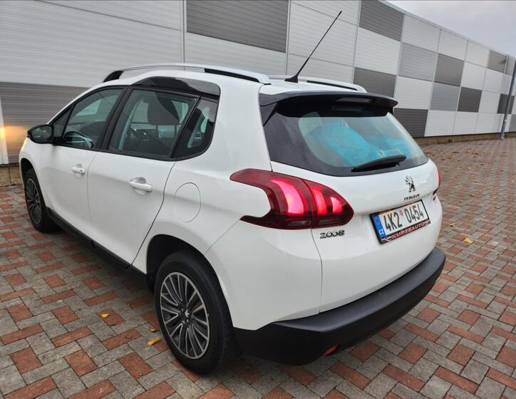 Peugeot 2008 5