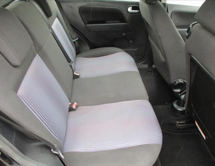Ford Fusion 11