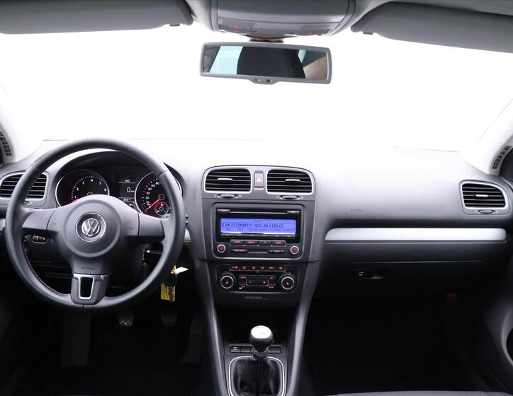Volkswagen Golf 24
