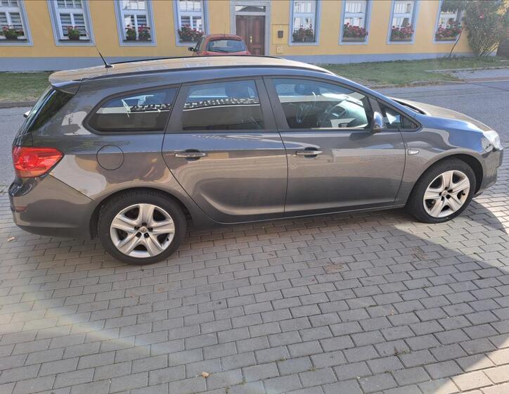 Opel Astra 14