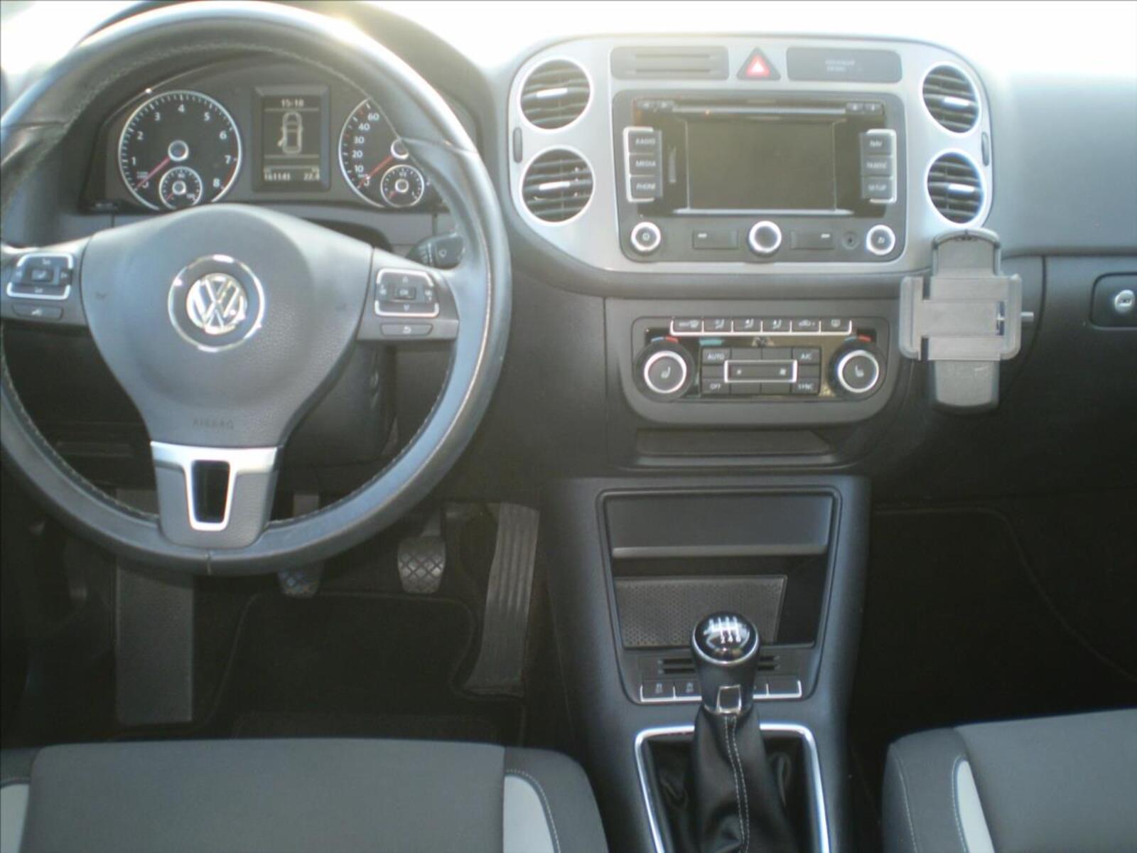 Volkswagen Golf 11