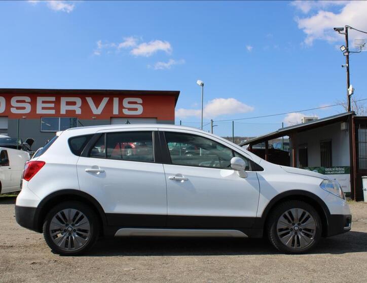 Suzuki SX4 S-Cross 4