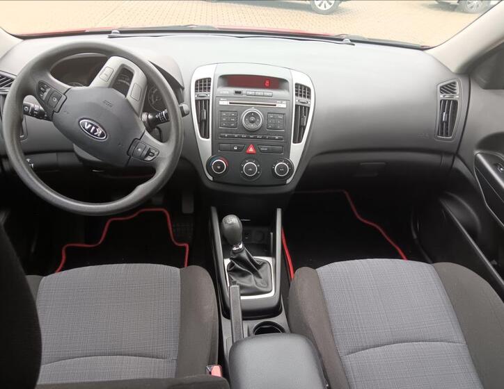 KIA Ceed 9