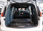 Chrysler Pacifica 8