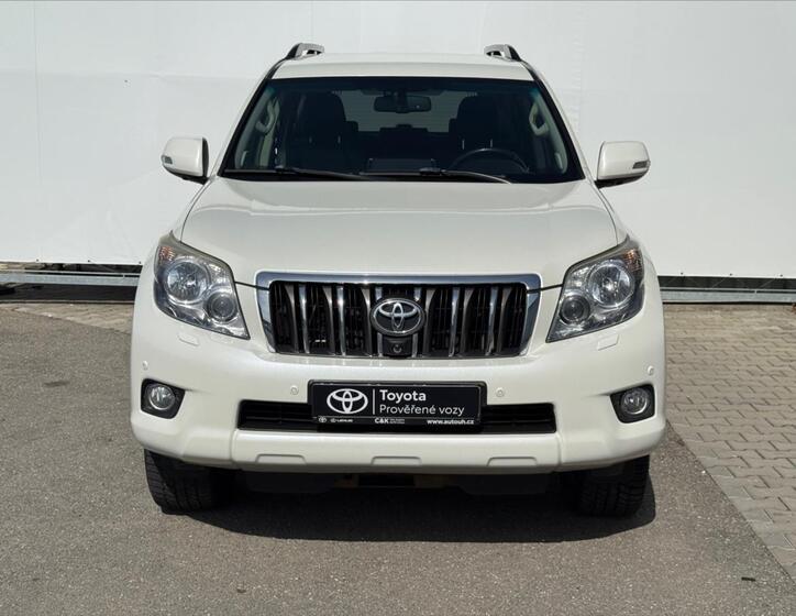 Toyota Land Cruiser 2