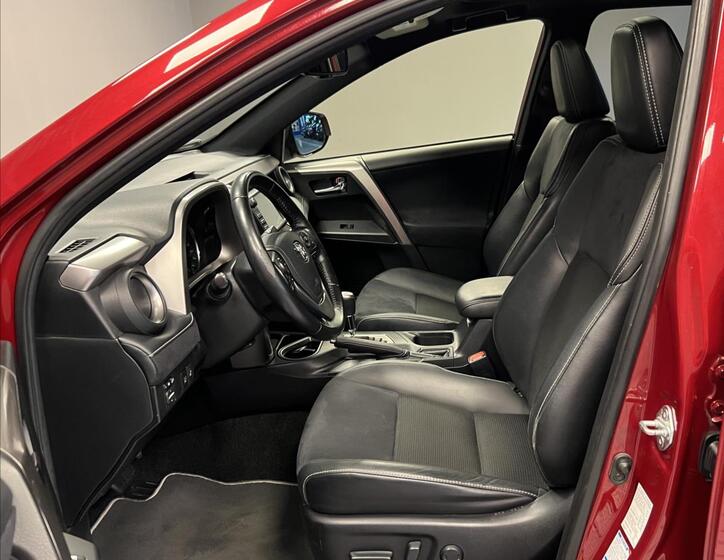 Toyota RAV4 9