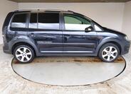 Volkswagen Touran 8
