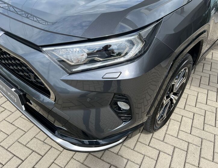 Toyota RAV4 10