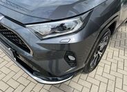 Toyota RAV4 10