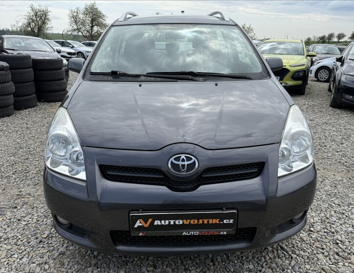Toyota Corolla 2