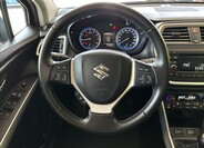 Suzuki SX4 S-Cross 10