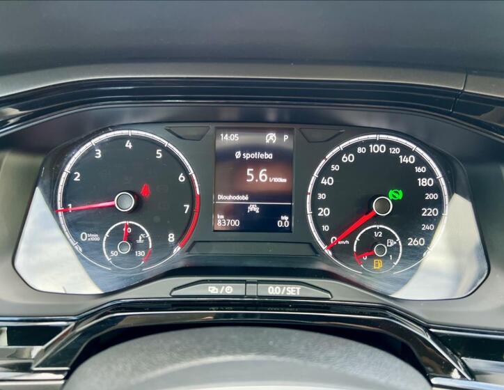 Volkswagen Polo 22