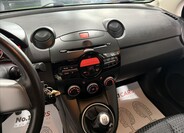 Mazda 2 11