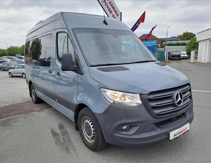 Mercedes-Benz Sprinter 2