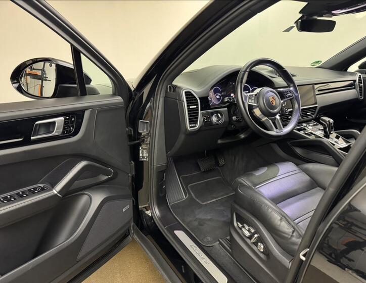 Porsche Cayenne 36
