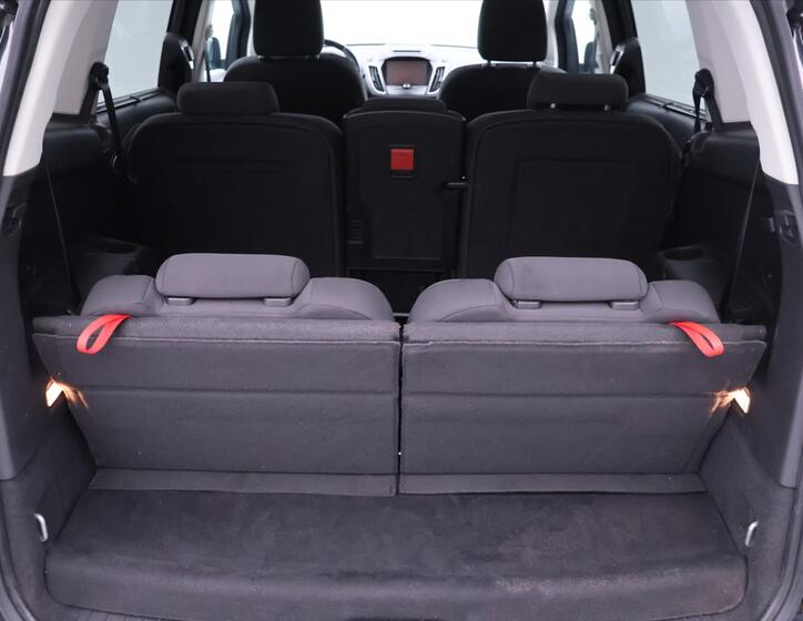 Ford Grand C-MAX 10