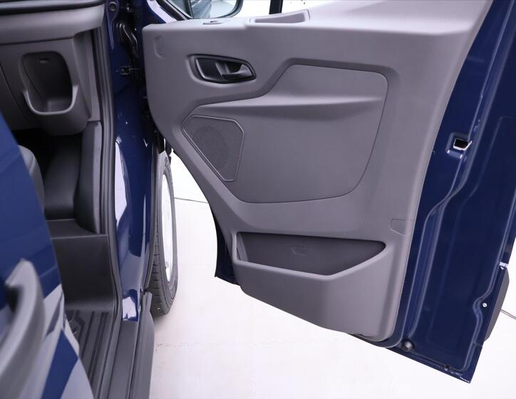 Ford Transit 13
