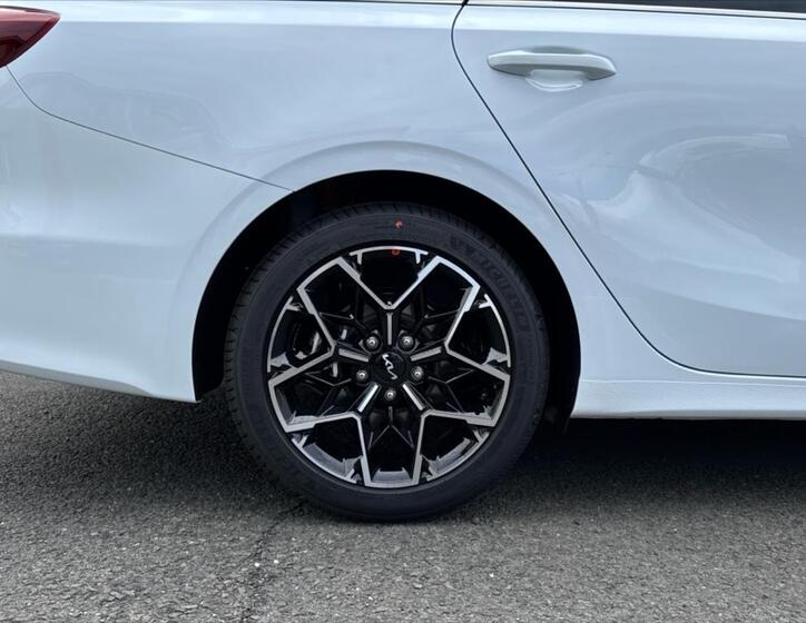 KIA Ceed 9