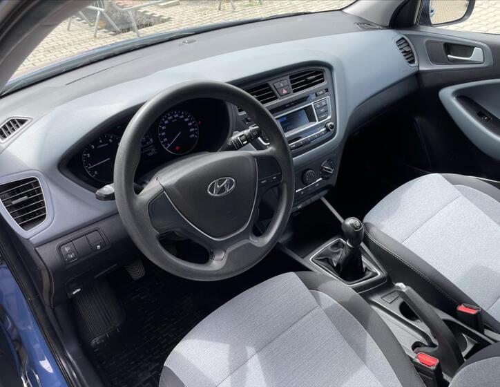 Hyundai i20 10