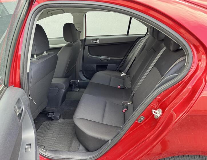 Mitsubishi Lancer 19