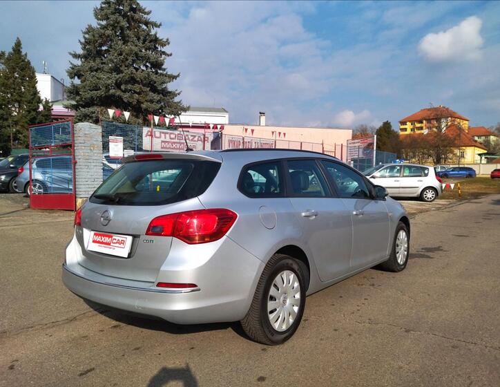 Opel Astra 5