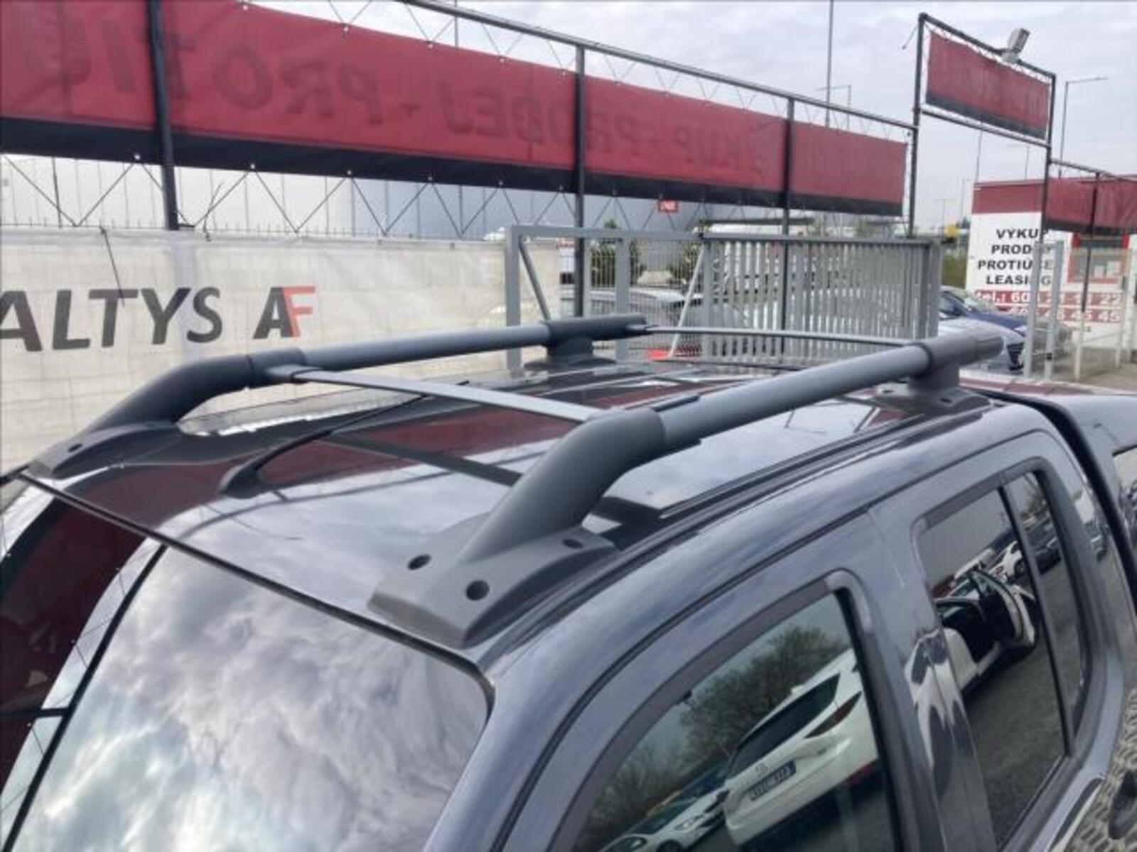 Nissan Navara 9