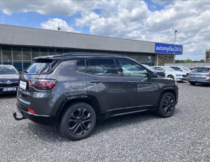 Jeep Compass 7