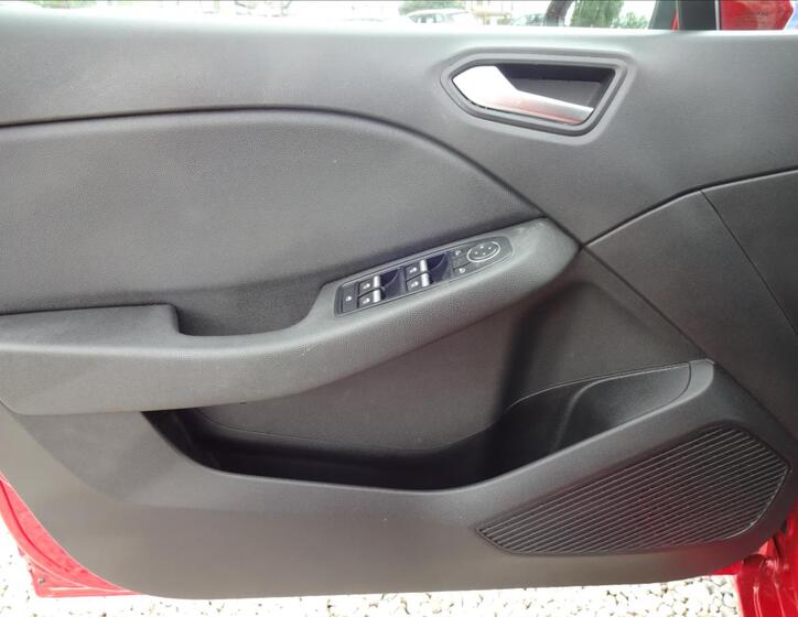 Renault Clio 18