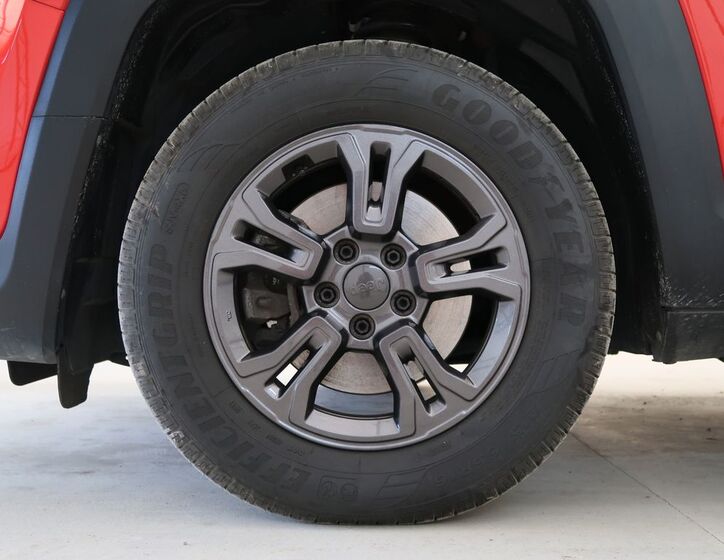 Jeep Renegade 10