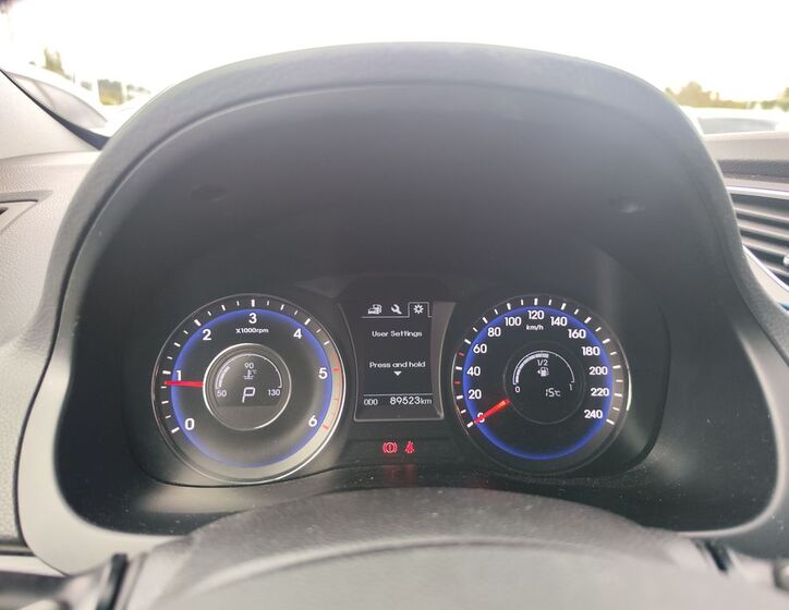 Hyundai i40 14