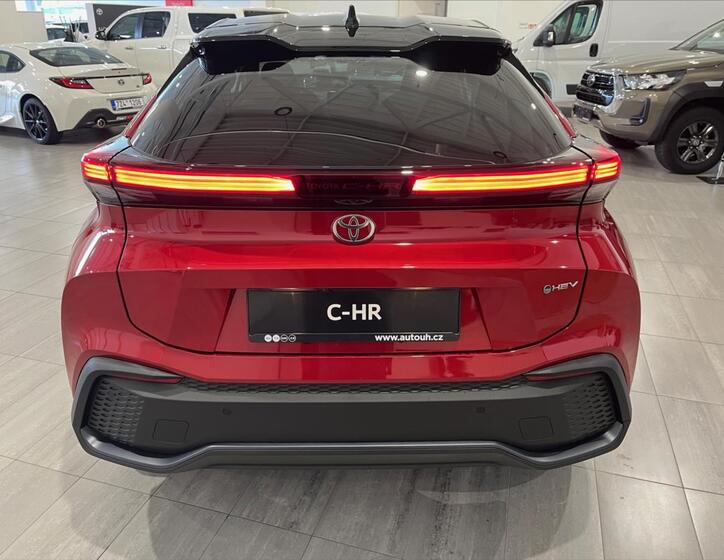 Toyota C-HR 6