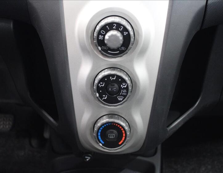 Toyota Yaris 22