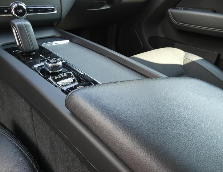 Volvo XC60 6