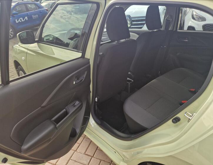 Suzuki Swift 11